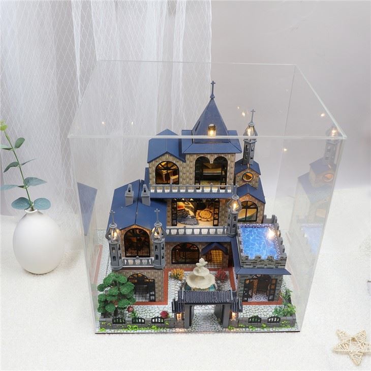Castle Dollhouse Accessories